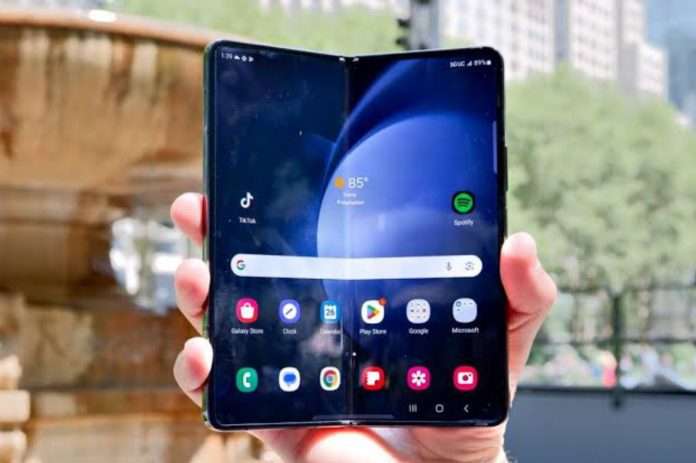 Samsung Galaxy Z Fold 5 $300 Off