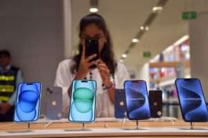 India sees 1.5 Million iPhone Sales in 1st week of Festive Season