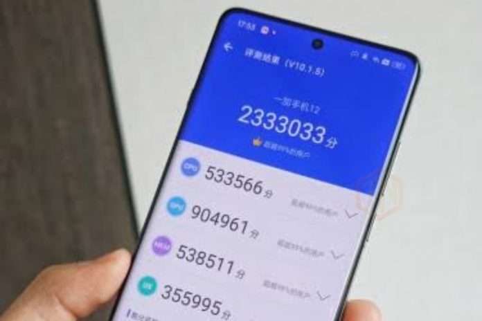 OnePlus 12 Breaks AnTuTu Records