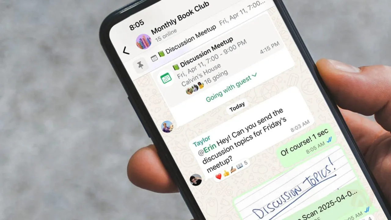 WhatsApp allows you to open a group chat without selecting any members