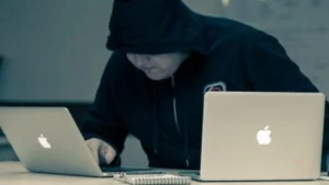 16 Billion Logins Stolen in Record Data Breach Apple, Google, Facebook Credentials at Risk