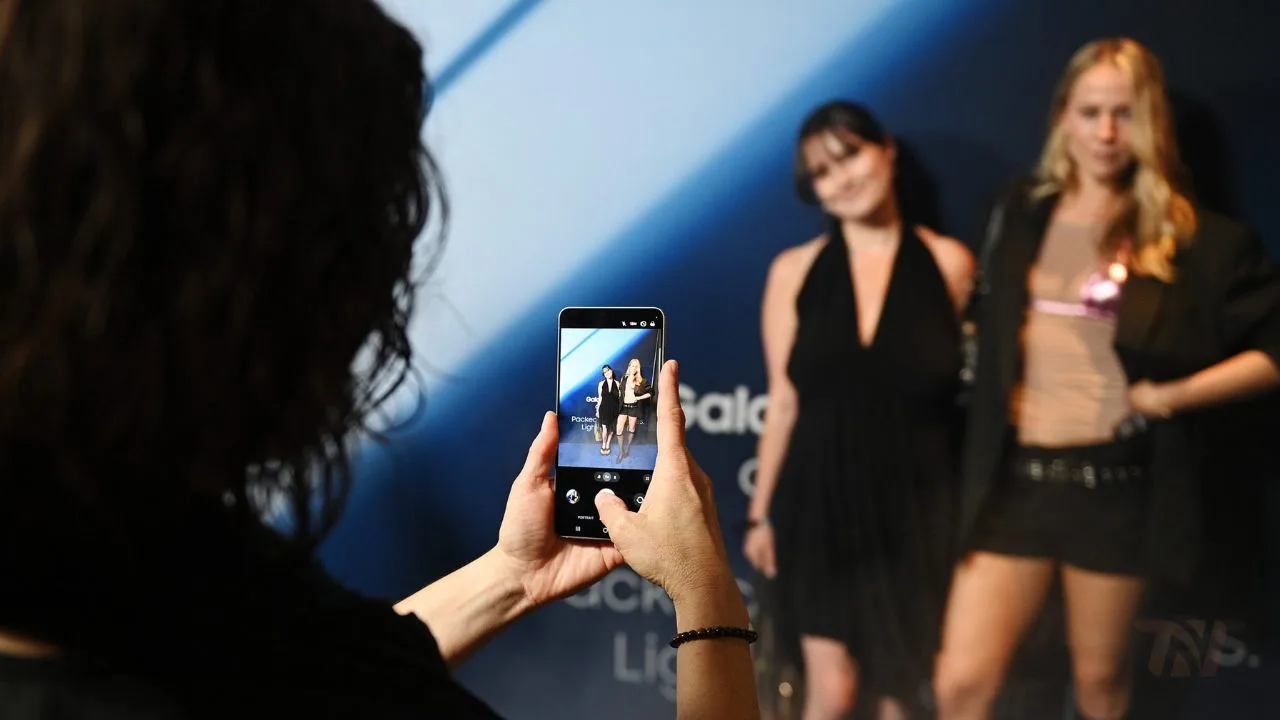 Samsung Launches Galaxy S25 Edge 1,100 Feet Up in New York with Doechii – See the Sky-High Event