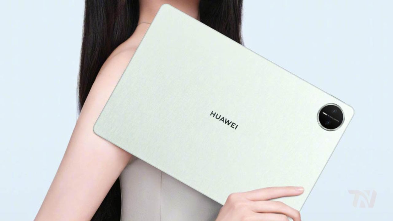 Huawei MatePad Pro 13.2 (2025) Blue Launches with Luxurious Silk‑Texture Finish
