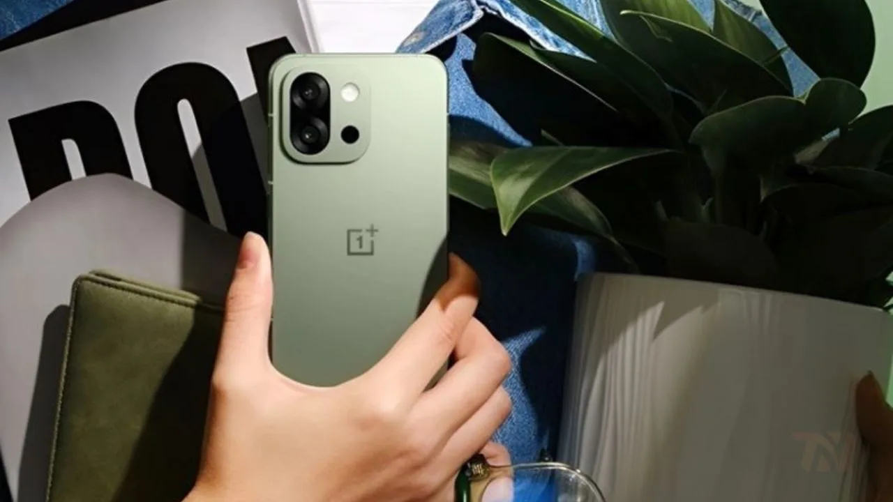 OnePlus 13s Goes on Sale Today Check Price & Limited-Time Deals
