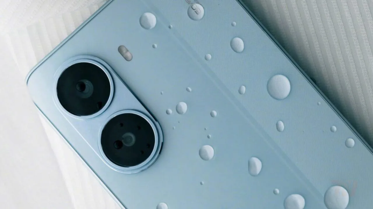 POCO F7 Live Image Leak Reveals Bold Gaming Design – Full Details