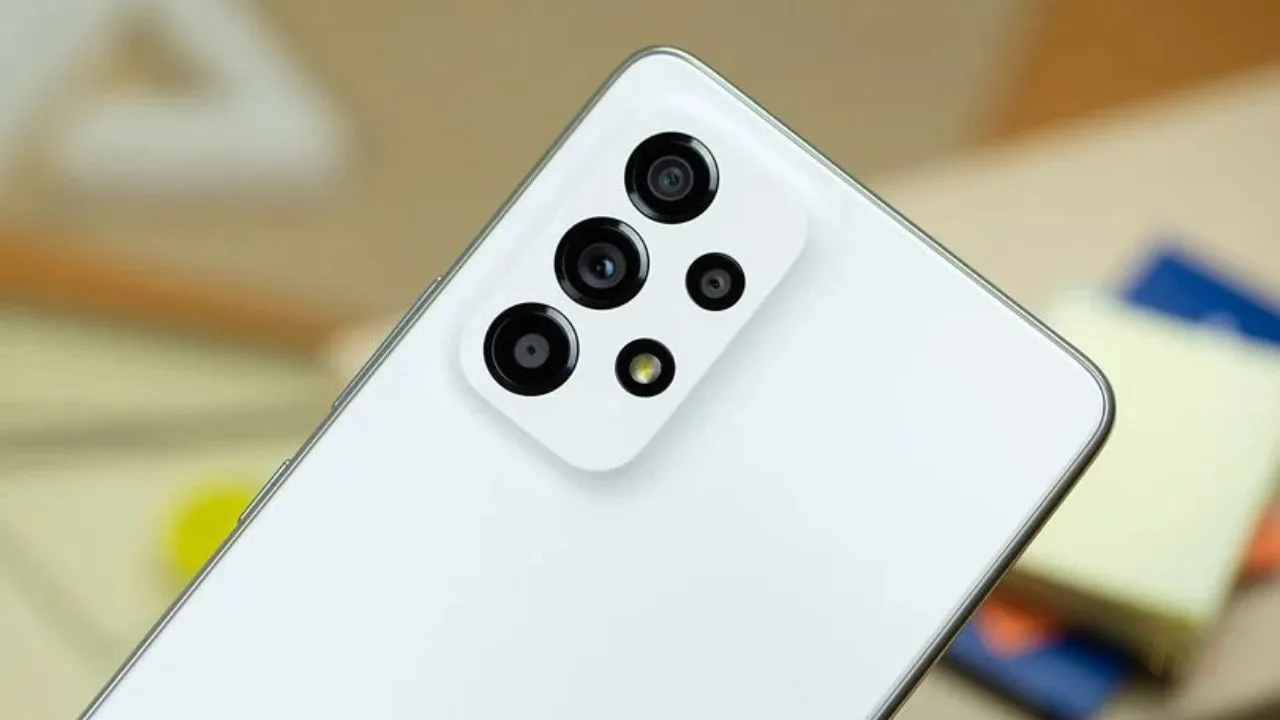 Samsung’s Best Zoom Sensors Unavailable on New Galaxy Phones — Here’s Why